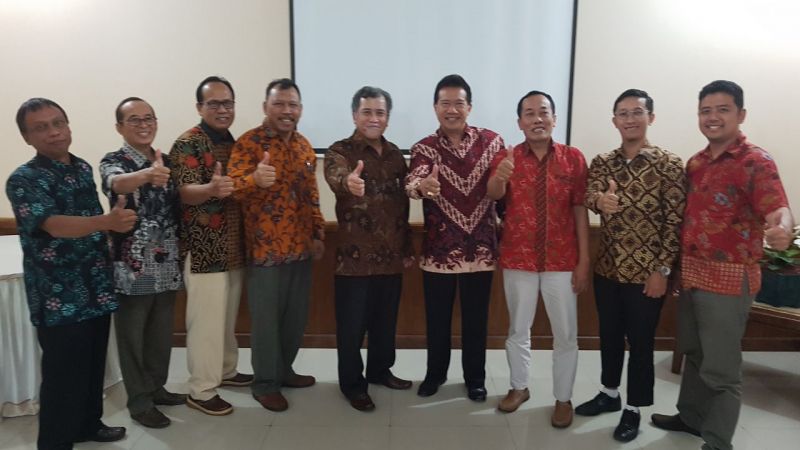 Astragraphia Document Solution as a provider of document service solutions together with Sampurna Print Shop as a business partner collaborates with the University of General Sudirman to launch UNSOED into World Class University.